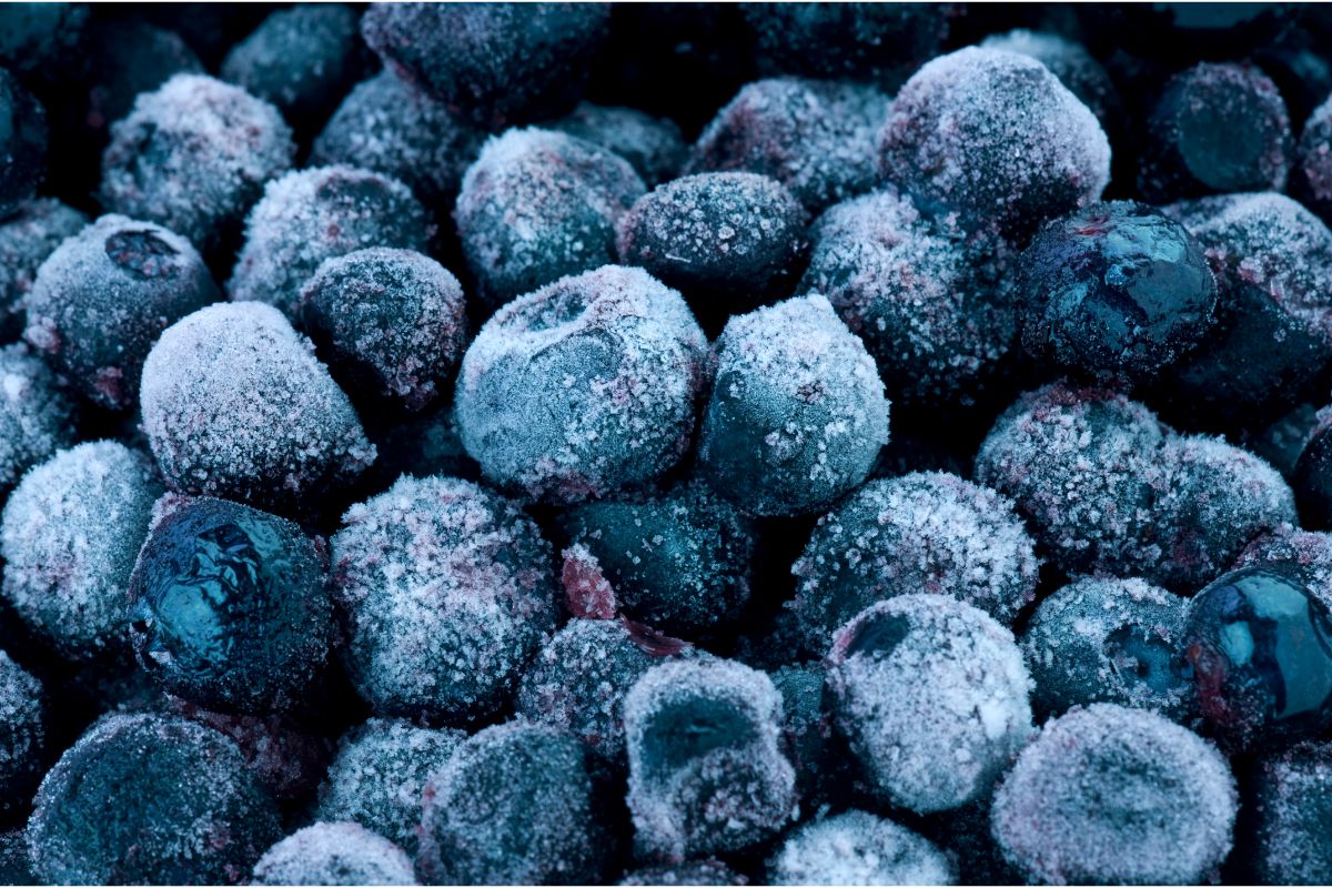 How Long Do Frozen Blueberries Take to Defrost