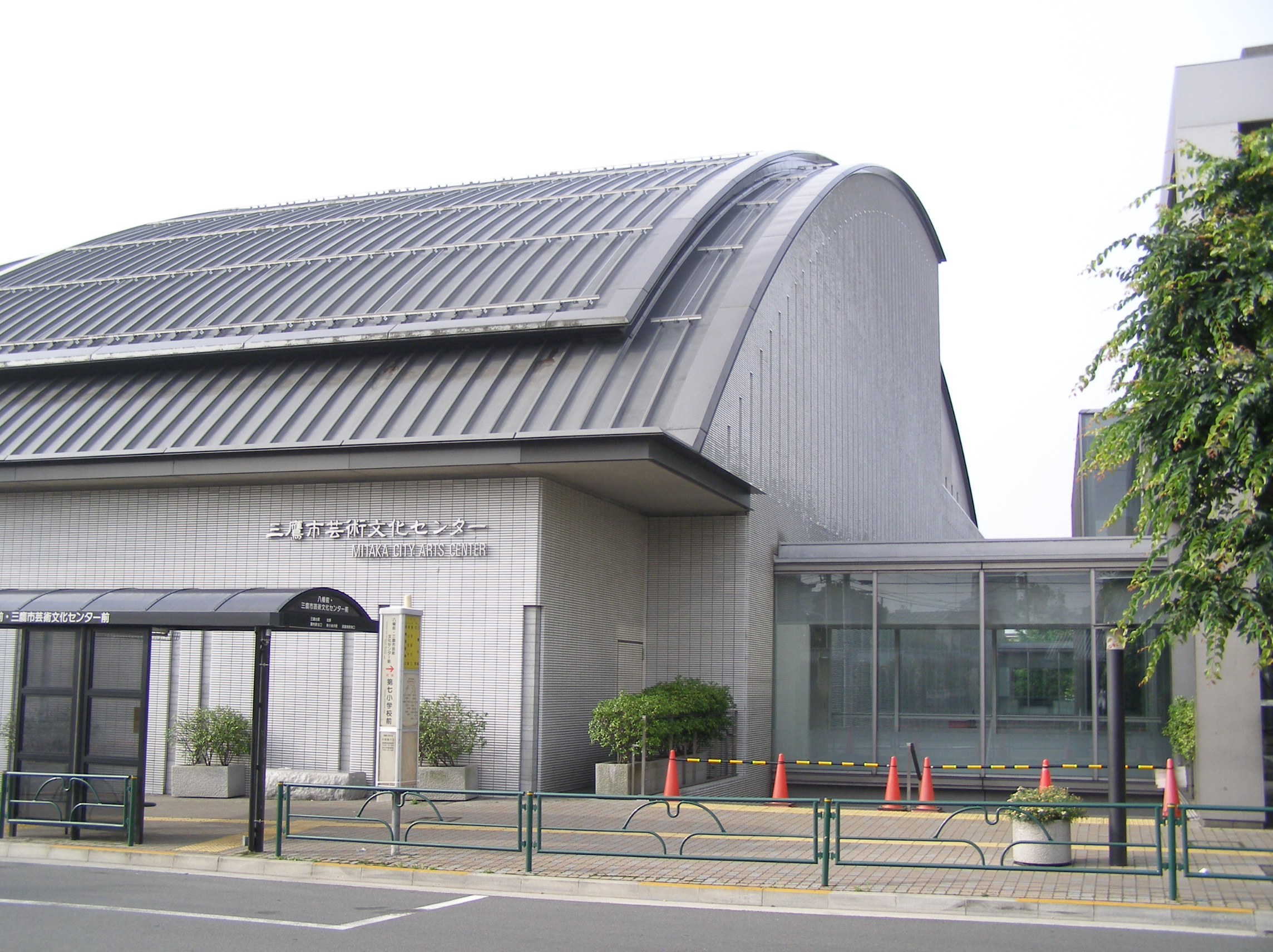 三鷹市芸術文化センター完全攻略｜座席の視界・極上音響とアクセス徹底解剖