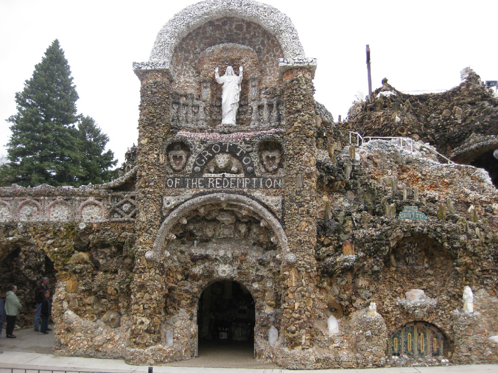 Grotto of the Redemption Iowa
