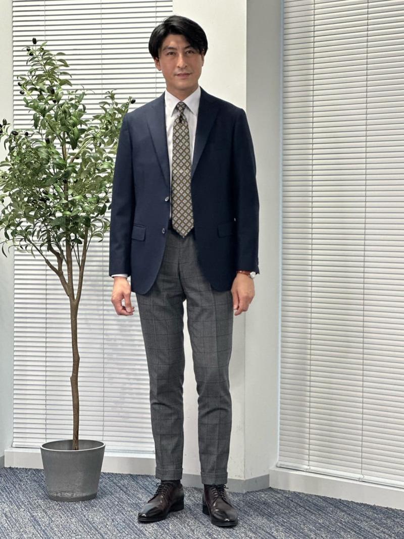 スーツの裾の長さで印象激変！2026年最新の正解と失敗しない選び方