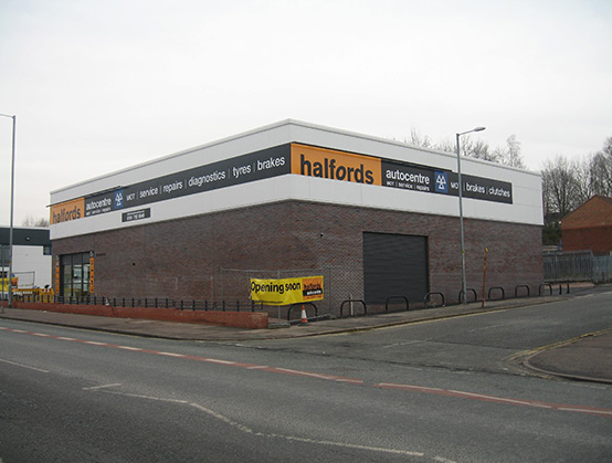 Halfords Autocentre Navigation Road Chelmsford