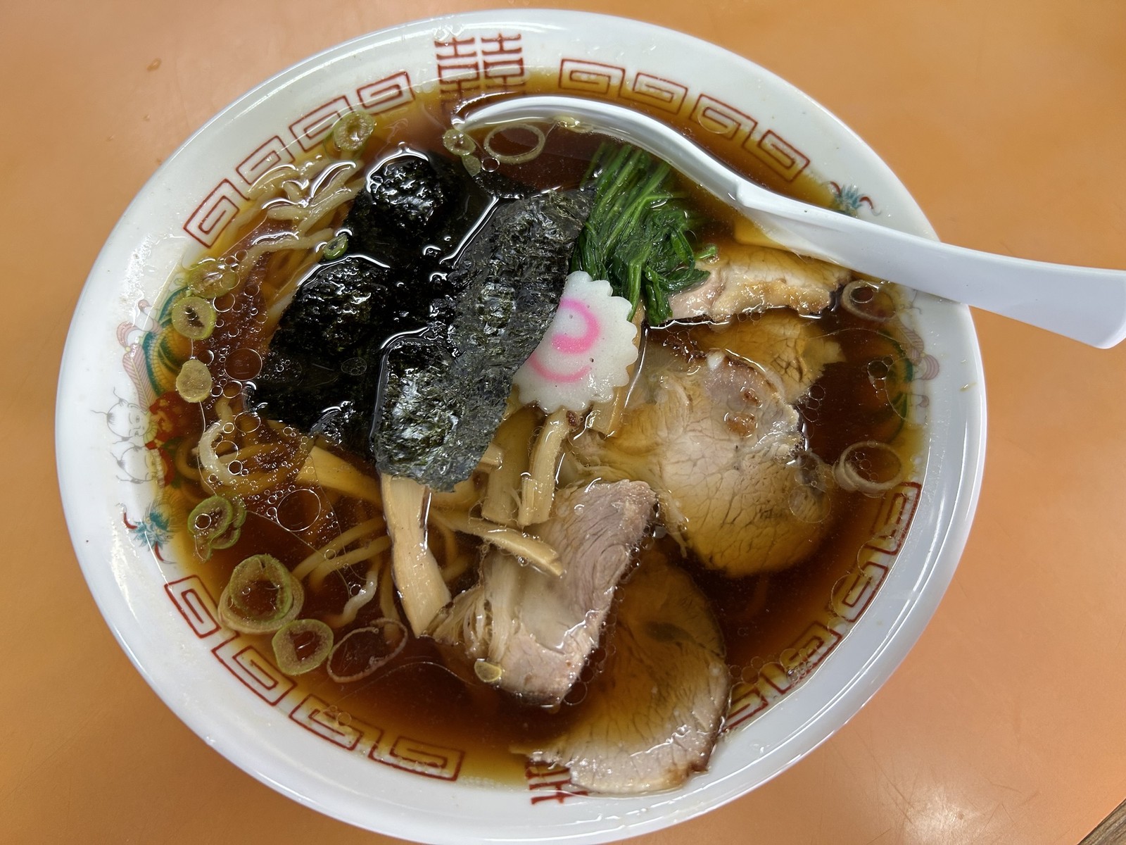 青島食堂秋葉原店の行列攻略と人気の理由！並び方や待ち時間を徹底解剖