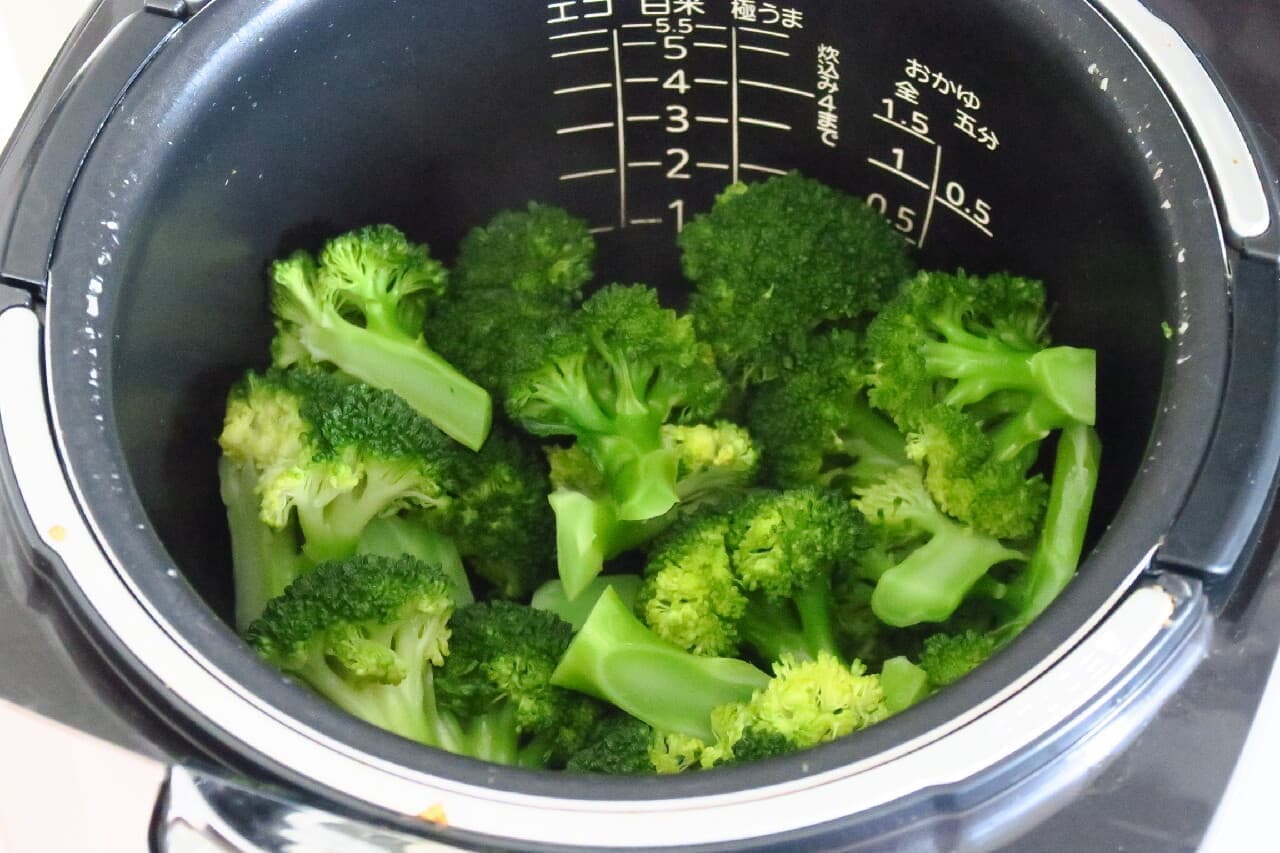 How to Steam Broccoli in a Rice Cooker