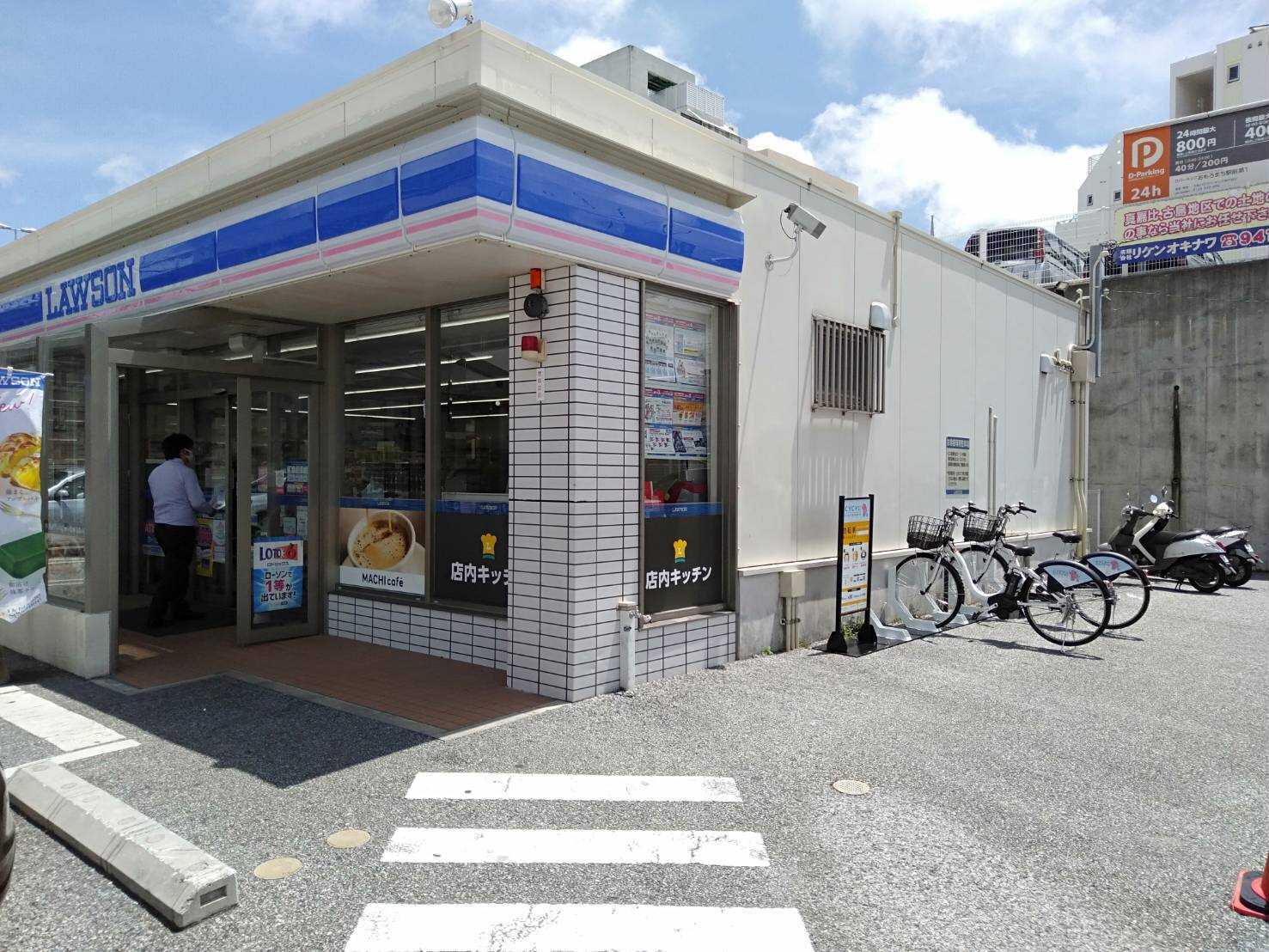 ローソン那覇真嘉比入口店の最新事情！混雑や利便性を徹底検証