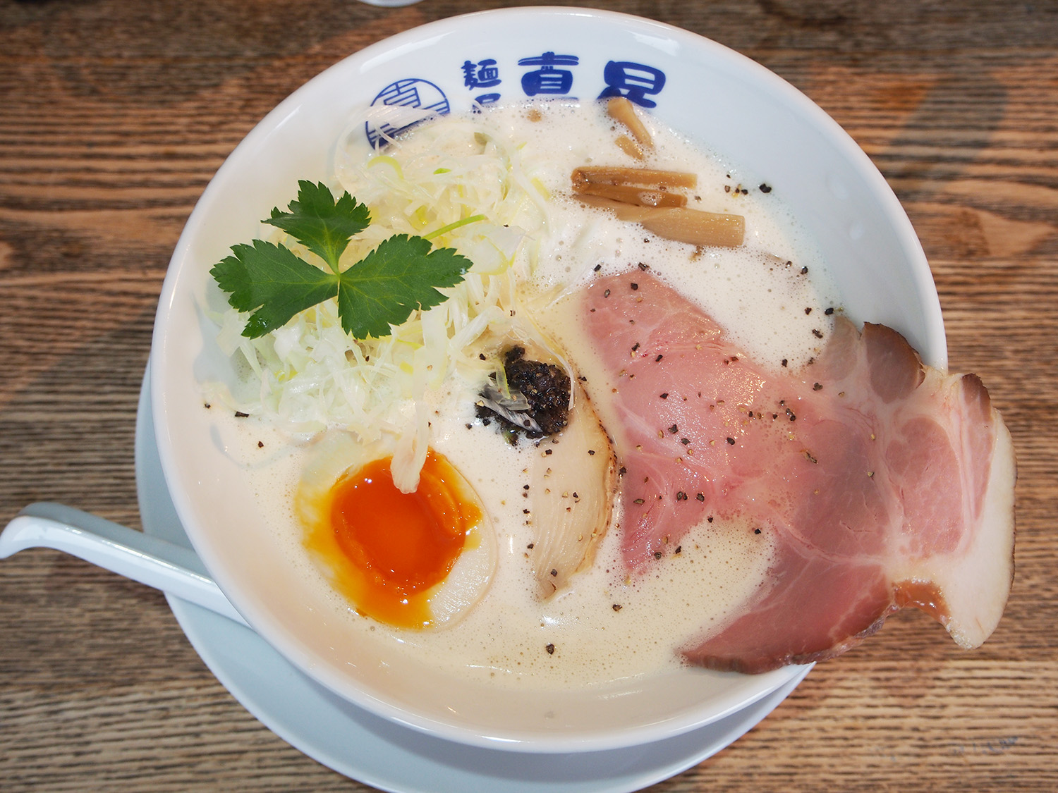 話題沸騰の麺屋真星を徹底取材！極上スープの秘密と穴場時間を解説