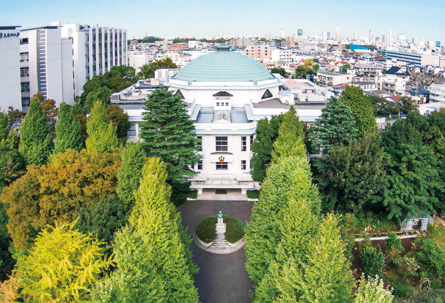 昭和薬科大学の偏差値と倍率は？合格率や学費の真相を徹底解説【2026】