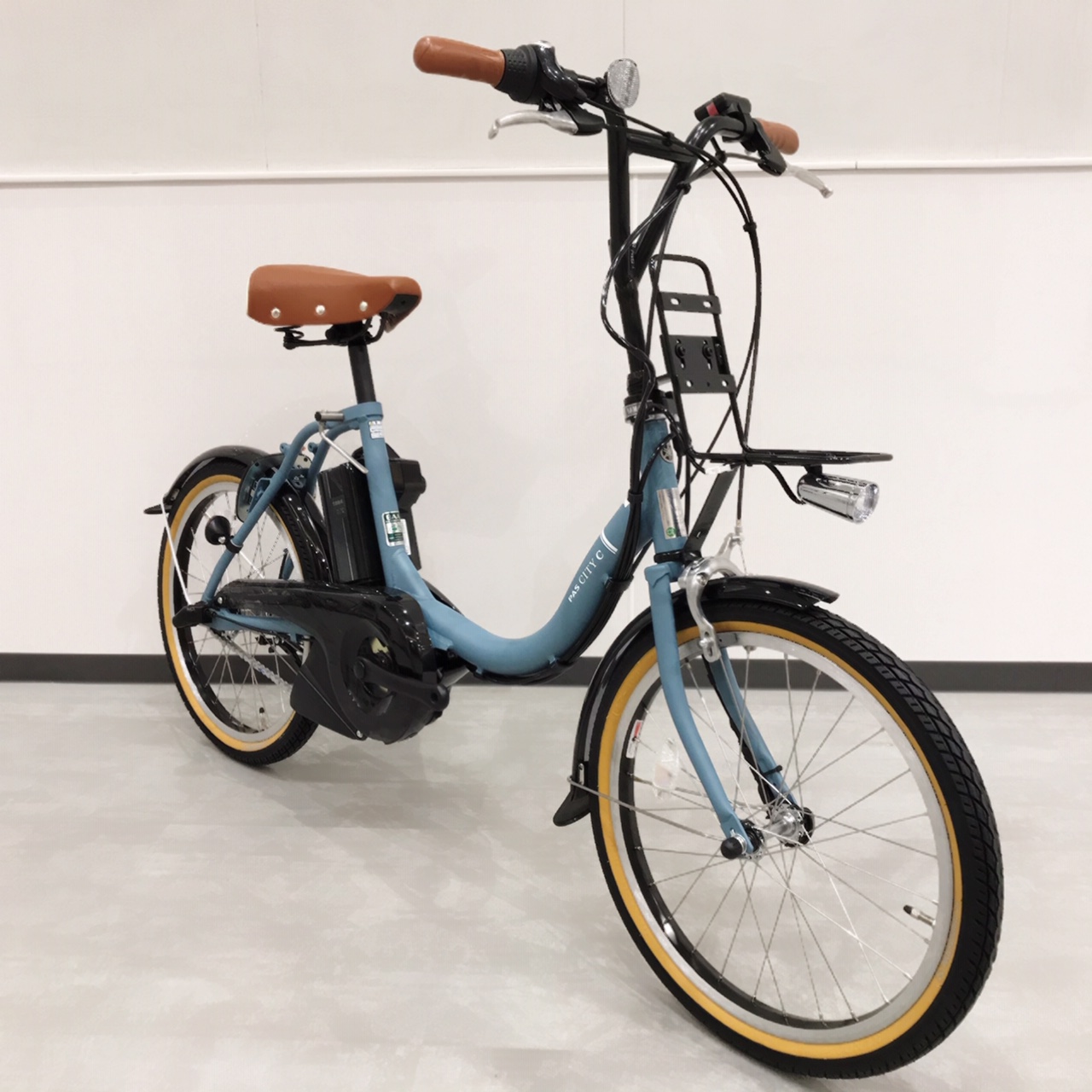 自転車の赤切符で前科はつく？罰金相場や無視のリスクと青切符の違い
