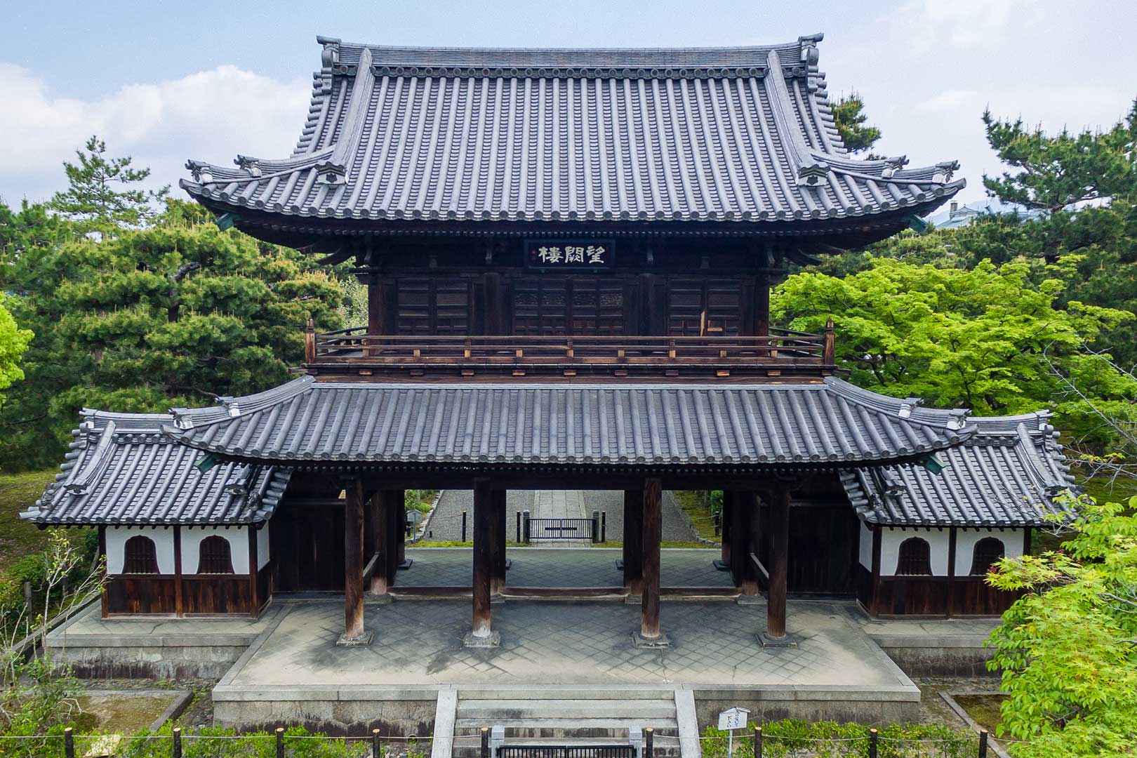 建仁寺の真価を徹底解剖！風神雷神図と双龍図が紡ぐ京都最古の禅美
