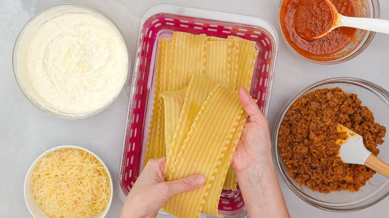 How Long Do I Bake Lasagna with Uncooked Noodles