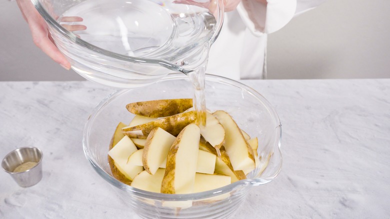 Why Do People Soak Potatoes