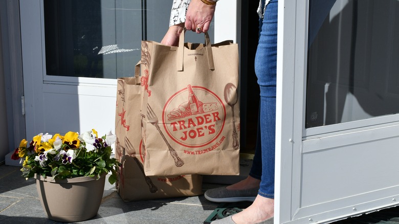 Trader Joe's Bag Policy