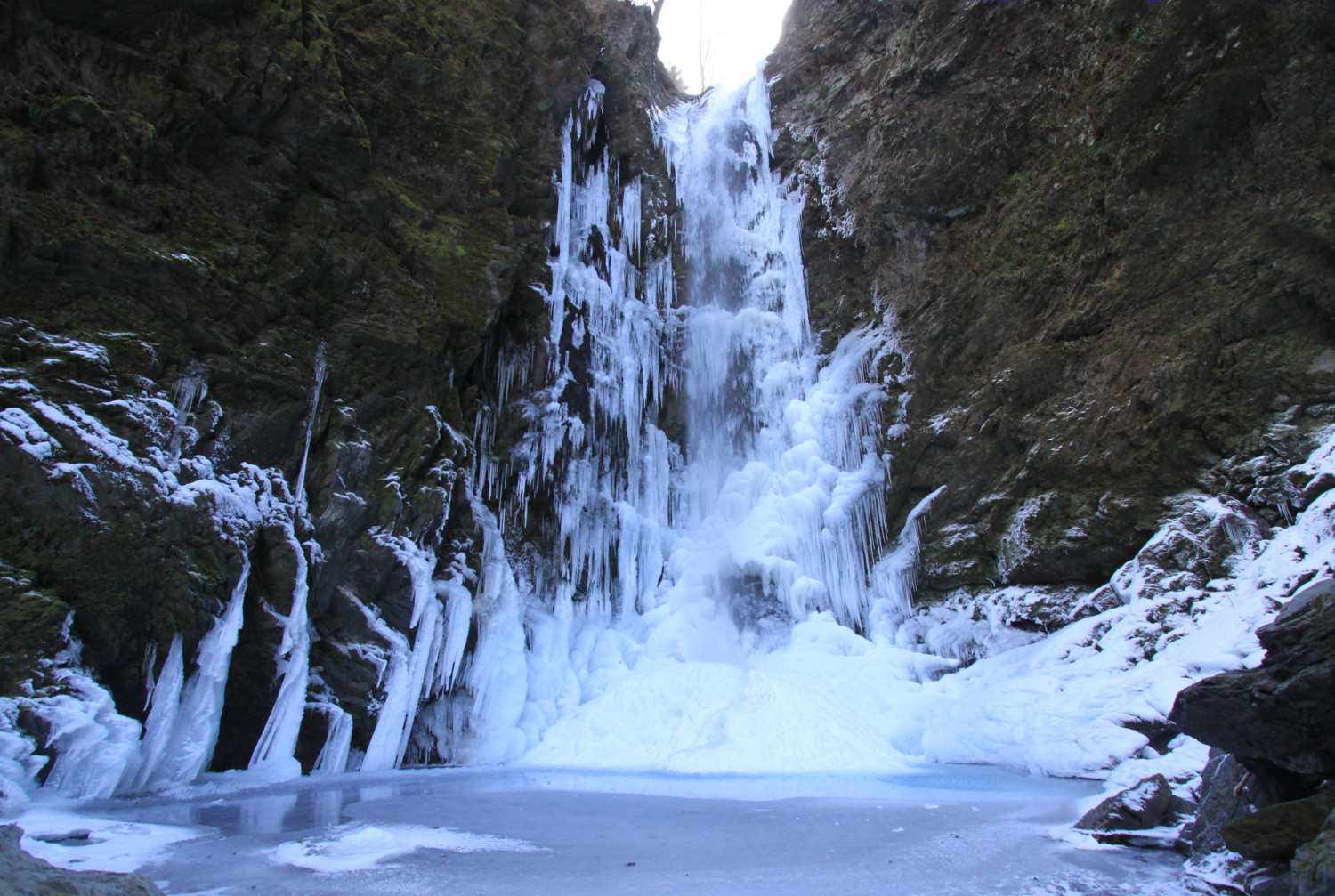 神通の滝（徳島県神山町）の氷瀑と絶景完全ガイド！見頃やアクセスを徹底解説