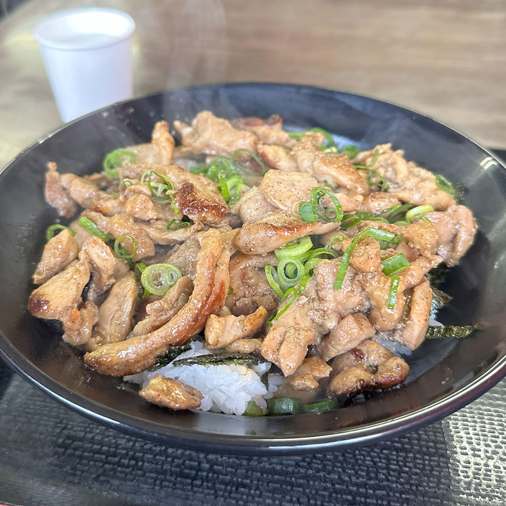 香川発の怪物飯！「かしわの武内」に隠された中毒的旨さの真実
