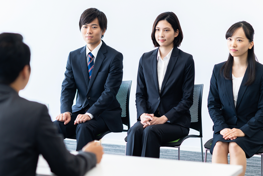 面接の「尊敬する人」で差がつく！面接官の本音と高評価の回答術