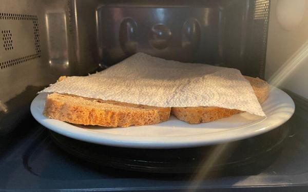 Thaw Bread in Microwave