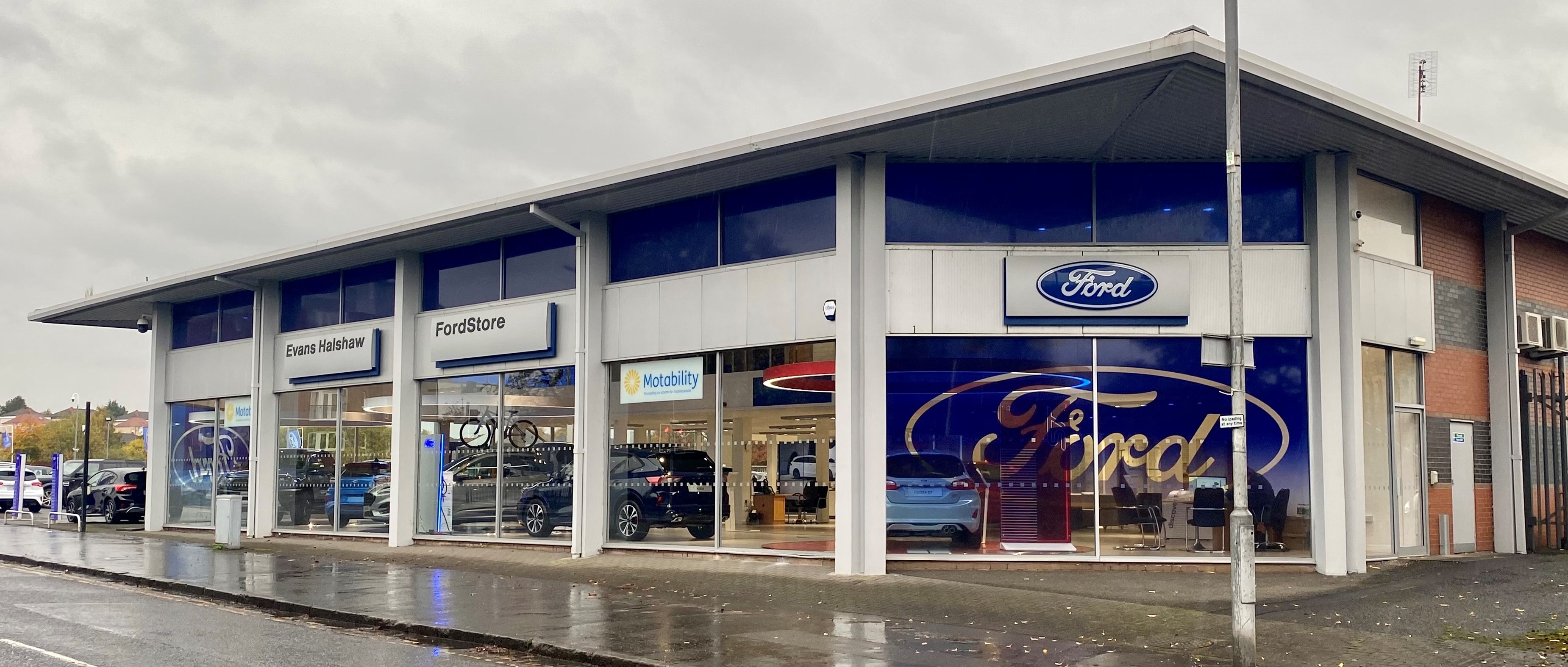 Evans Halshaw Ford Cumbernauld Road Glasgow