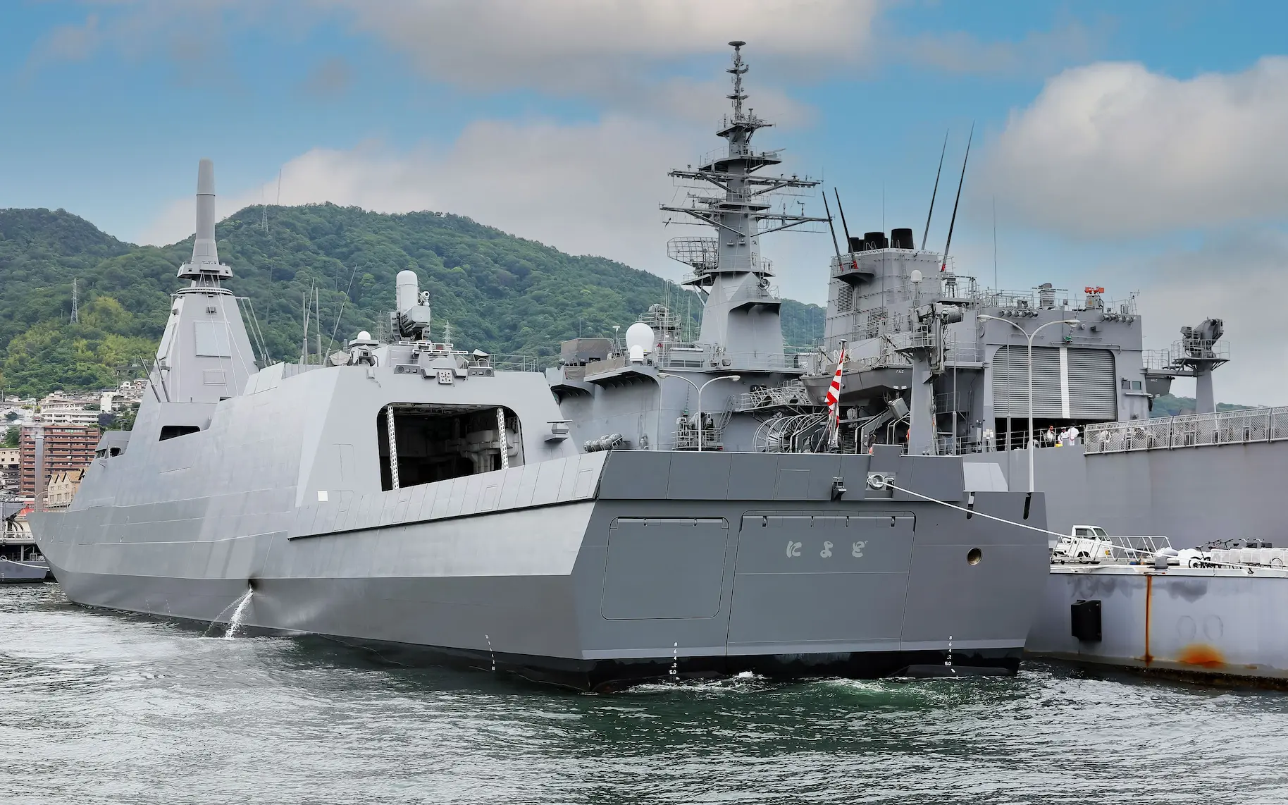 呉湾艦船めぐり完全攻略2026｜当日券・座席の正解と護衛艦かがの迫力