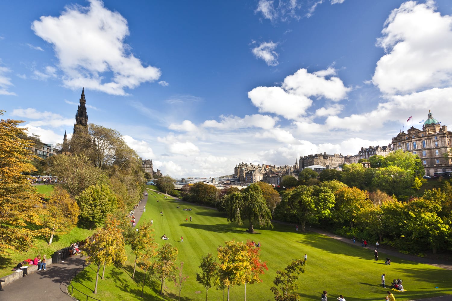 Princes Street Gardens Princes St Edinburgh Eh2 2Hg