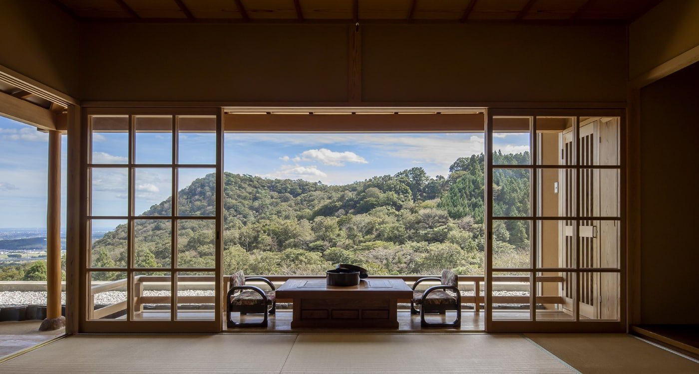 湯の山温泉「希望荘」の真価を検証！絶景露天とラドン泉の最新評判