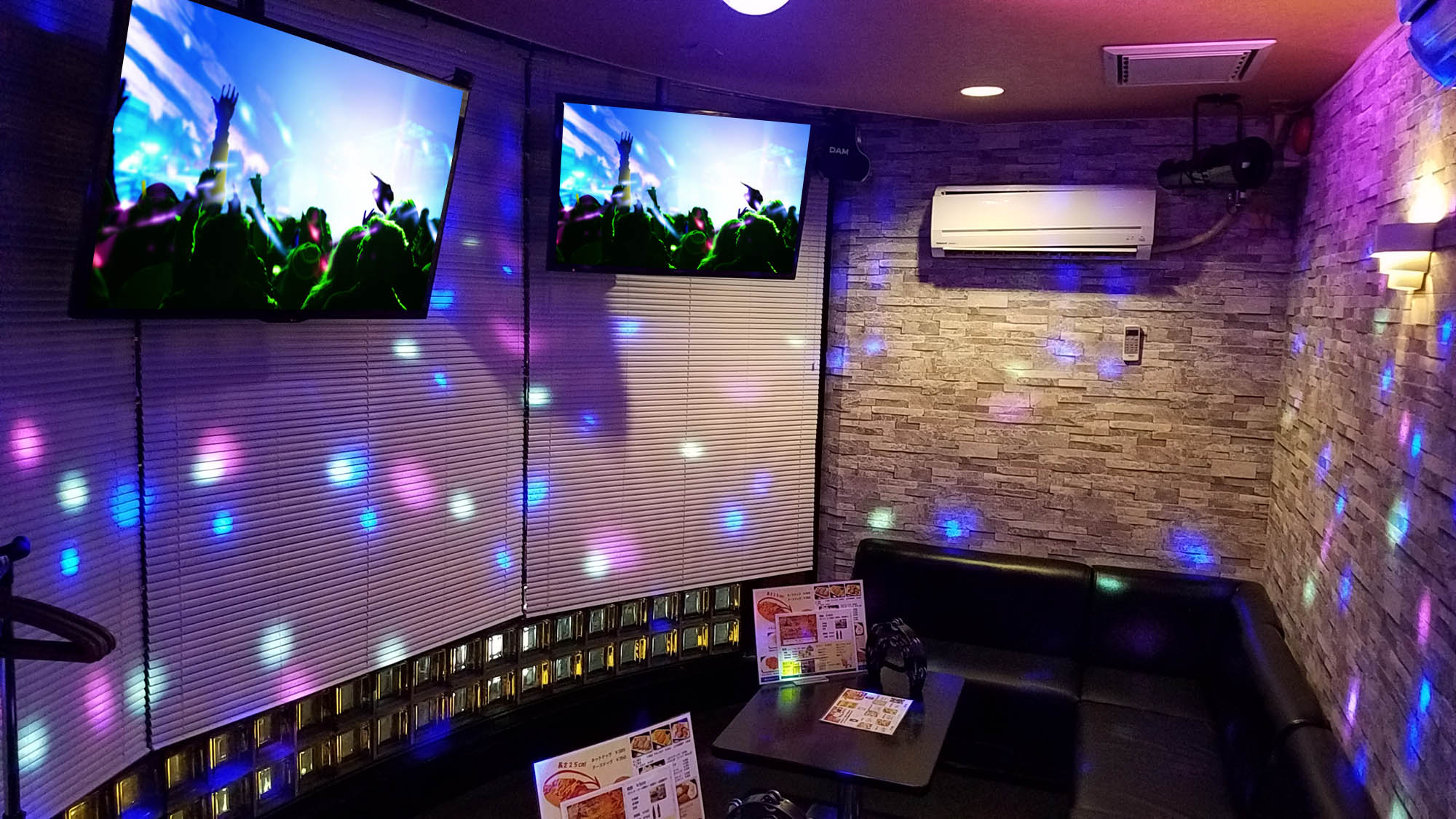 千歳烏山のカラオケ最安比較！フリータイム・持ち込み・深夜営業の真相