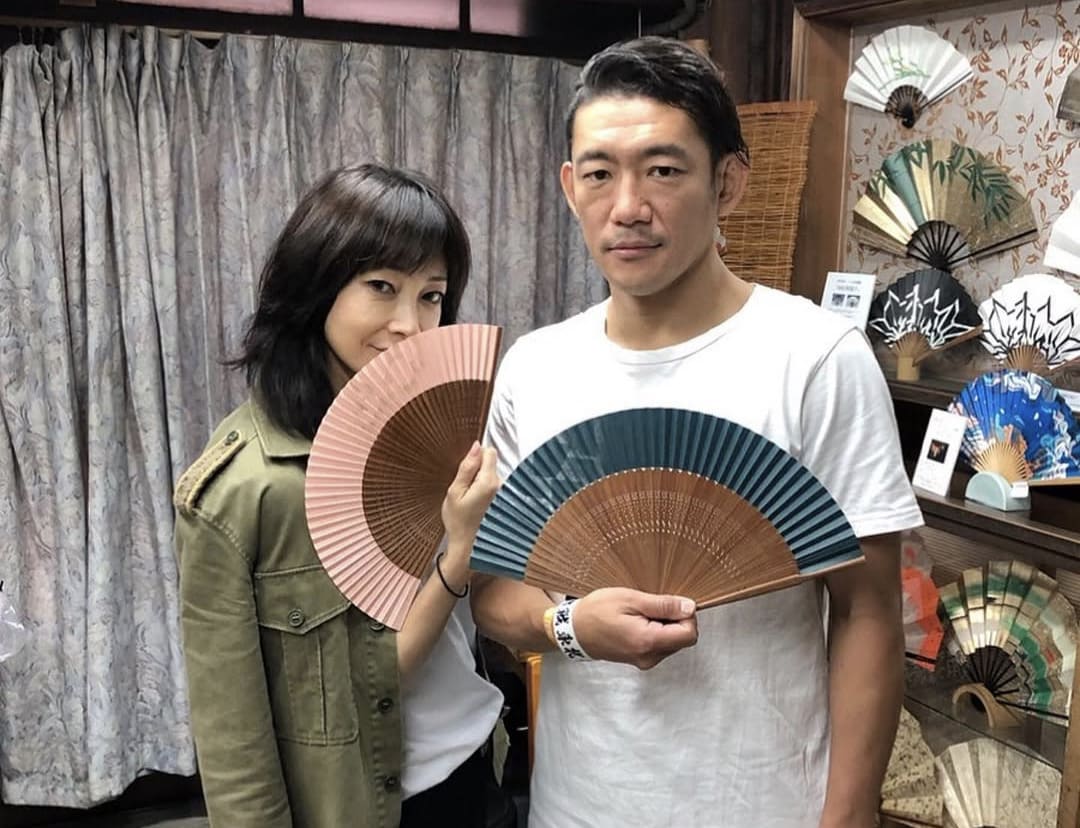 女優りょうと旦那Toshi-Lowの真相｜交際0日婚と鬼弁が紡ぐ現在