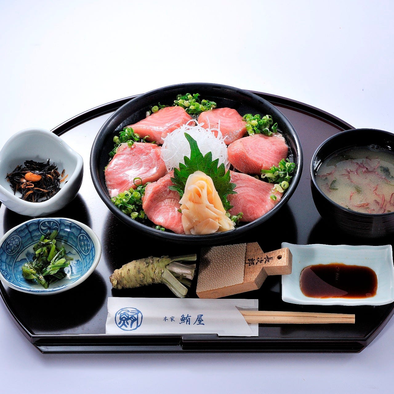 伊豆高原の本家鮪屋を徹底解剖！頭とろ炙りの真価と行列回避の極意