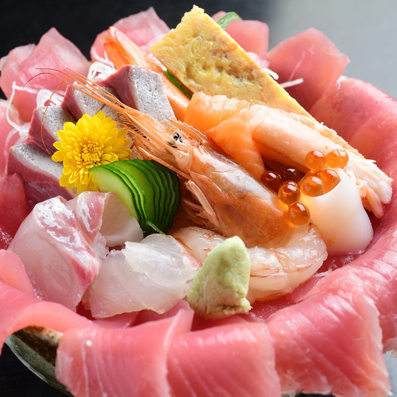 仙石すし本店のランチが凄い！名物海鮮丼の行列と予約・駐車場の全真相