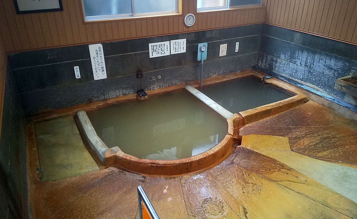 元湯温泉の深淵へ！源泉かけ流しと秘湯が導く週末極上癒やし旅