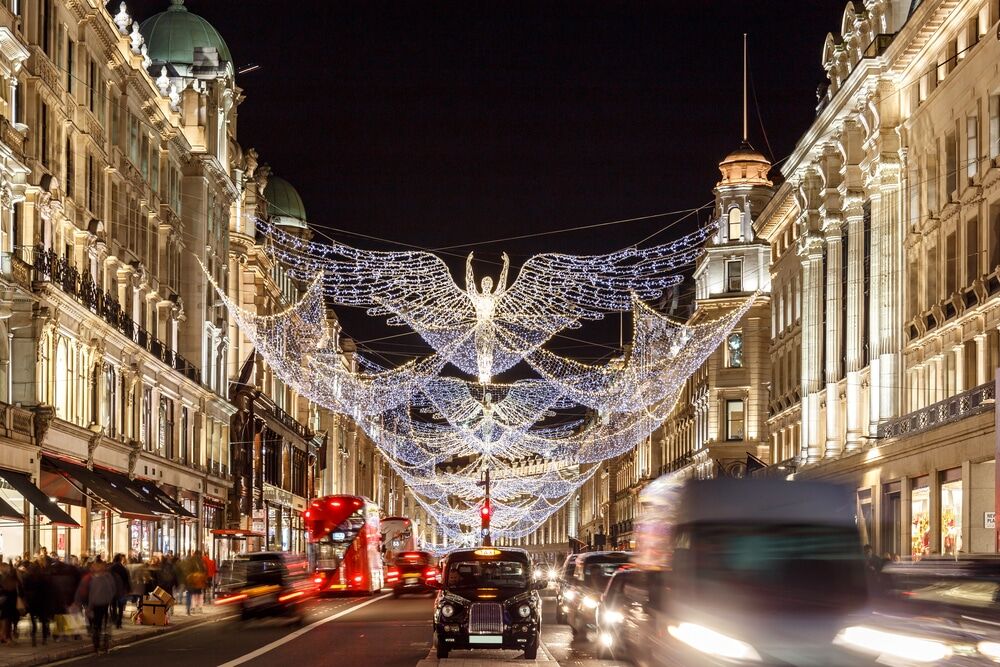 When Do Christmas Lights Go on in London