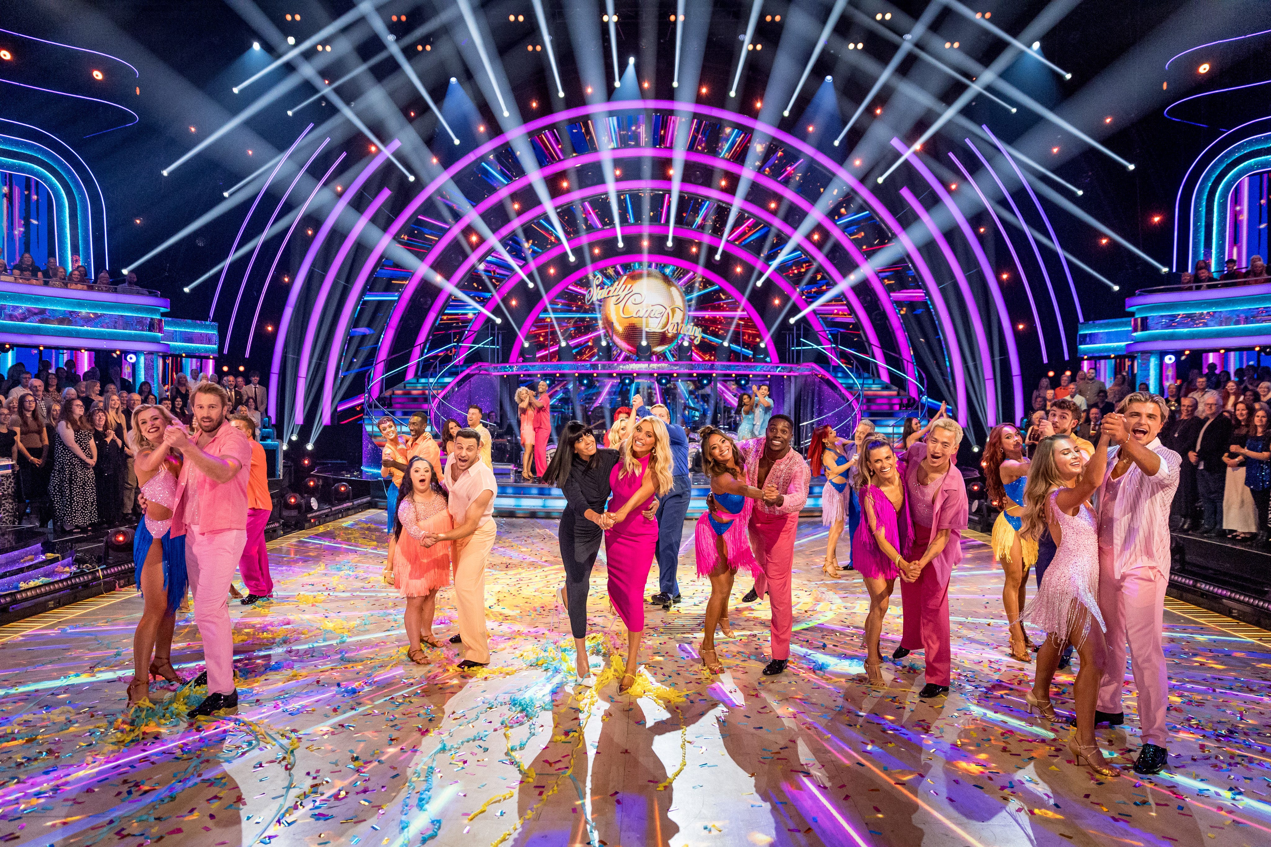 How Long Is Strictly Live Show