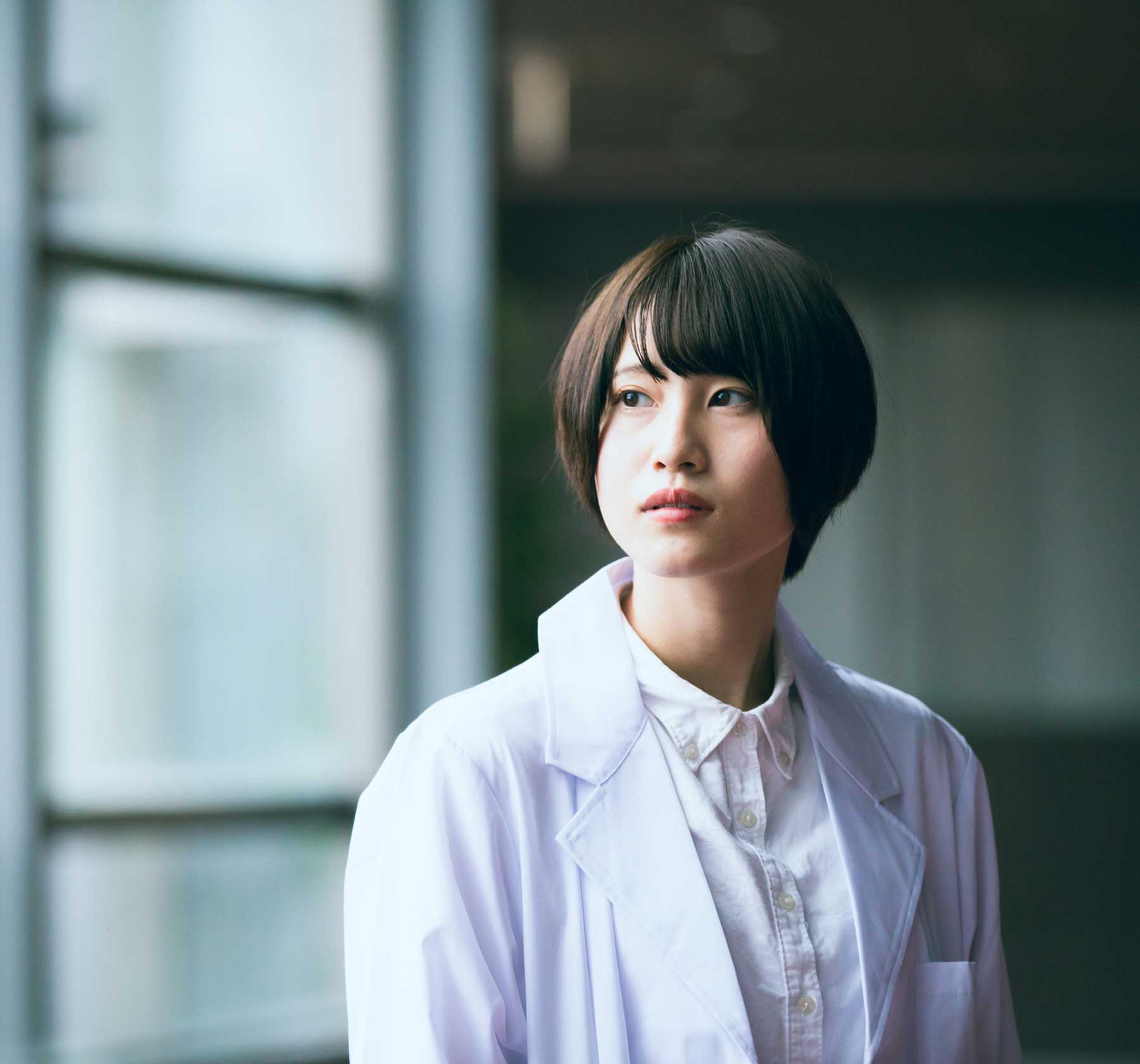 「笑わないアイドル」の隠された真実。Netflix衝撃作の全貌