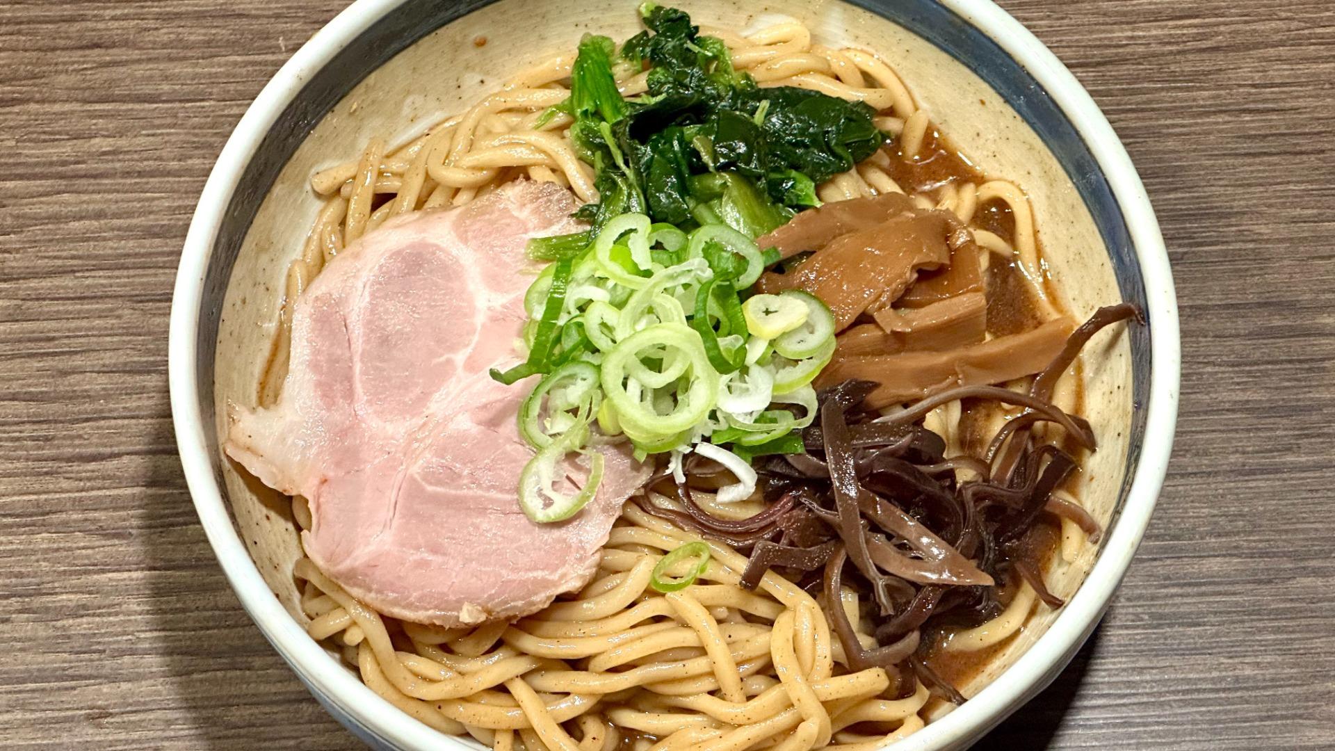 油そばとまぜそばの違いを徹底解剖！発祥・カロリー・食べ方の真相