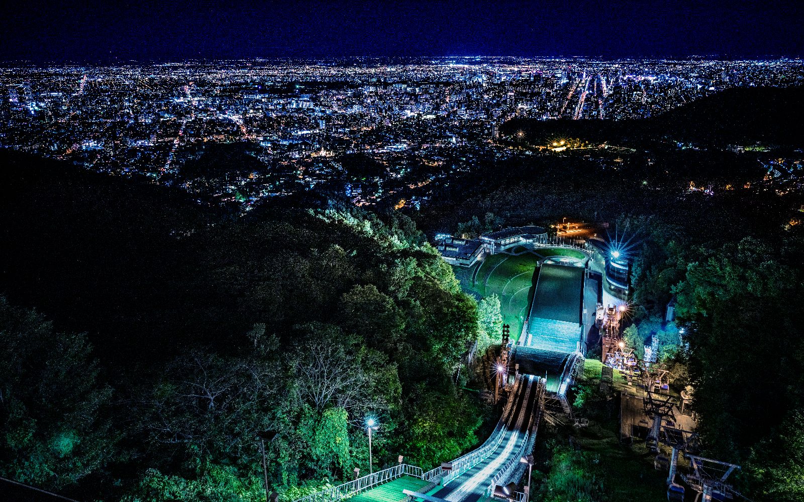 大倉山ジャンプ競技場の魅力徹底解剖｜絶景夜景と五輪体験の全貌