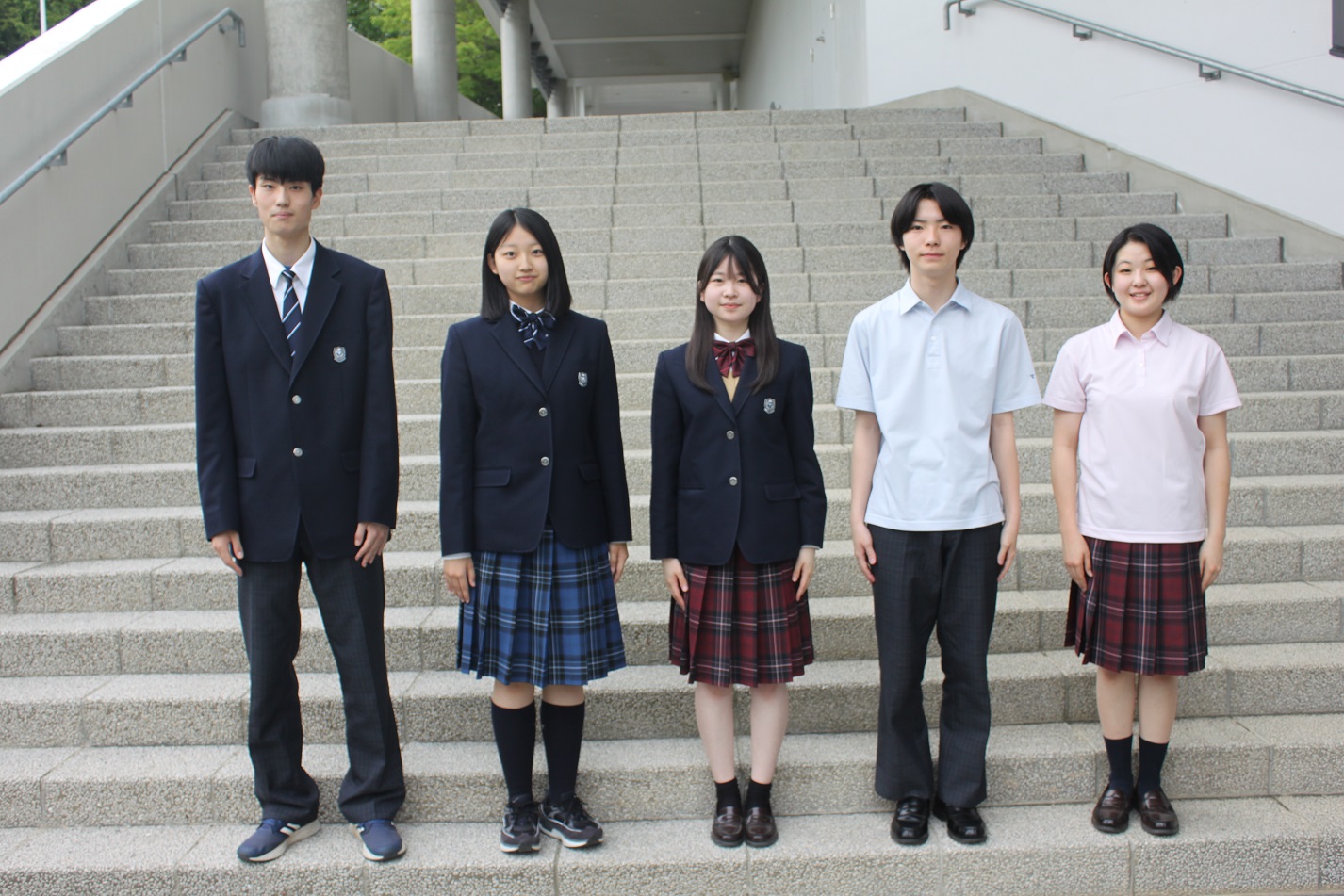 明訓高校制服の全貌を追う！伝統ブレザー改定の噂と購入ガイド