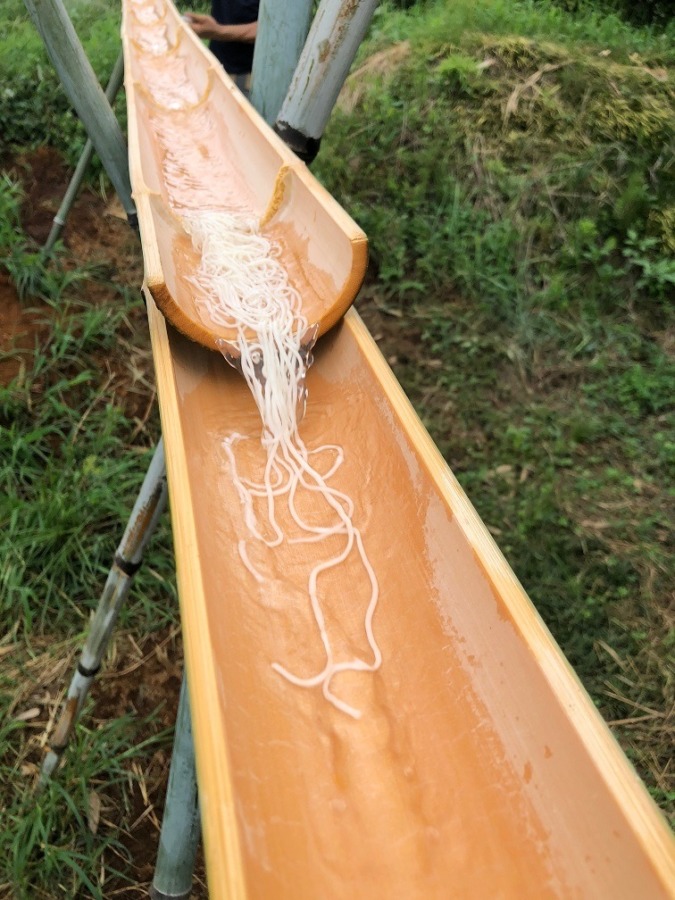 本格竹流しそうめんの作り方！竹の割り方・節取りから台の自作まで網羅
