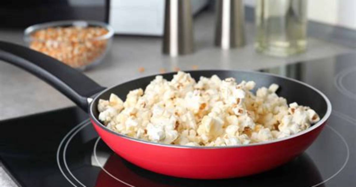 Cooking Popcorn With
