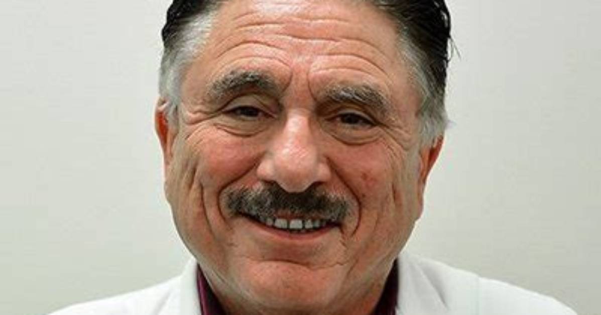 Dr Stephen Izzi